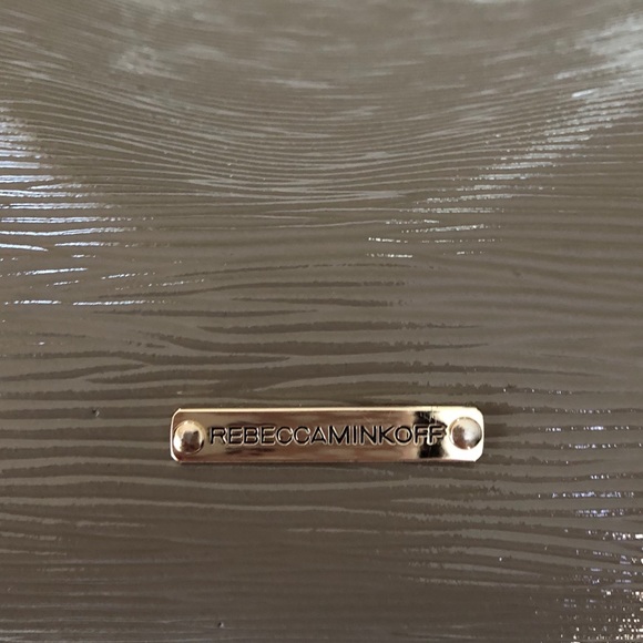 Rebecca Minkoff Perry Tote, large patent leather - Picture 3 of 8